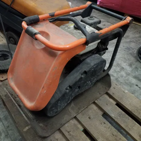 BELLE PETROL PLATE COMPACTOR 