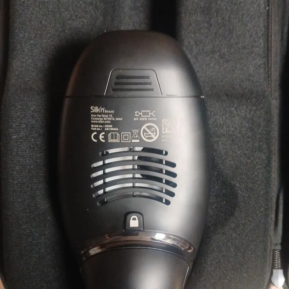 SILK'N BEAUTY HAIR REMOVAL DEVICE – BLACK HANDHELD WITH CASE & ACCESSORIES