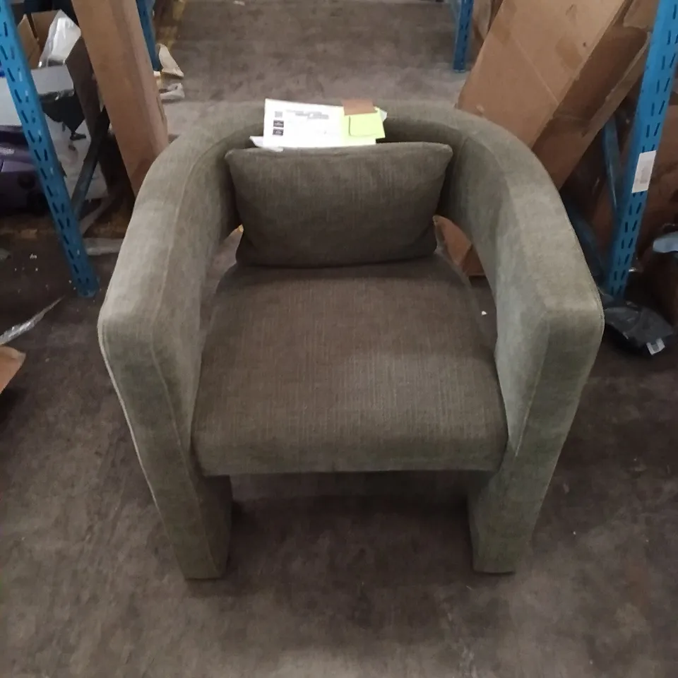 AREZZO ARMCHAIR GREEN