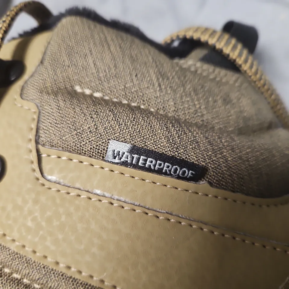 QUECHUA WATERPROOF HIKING BOOTS – UK 10.5 (EU 45)