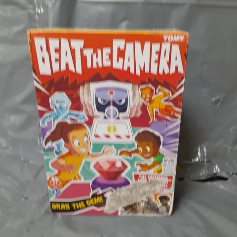 TOMY BEAT THE CAMERA GAME