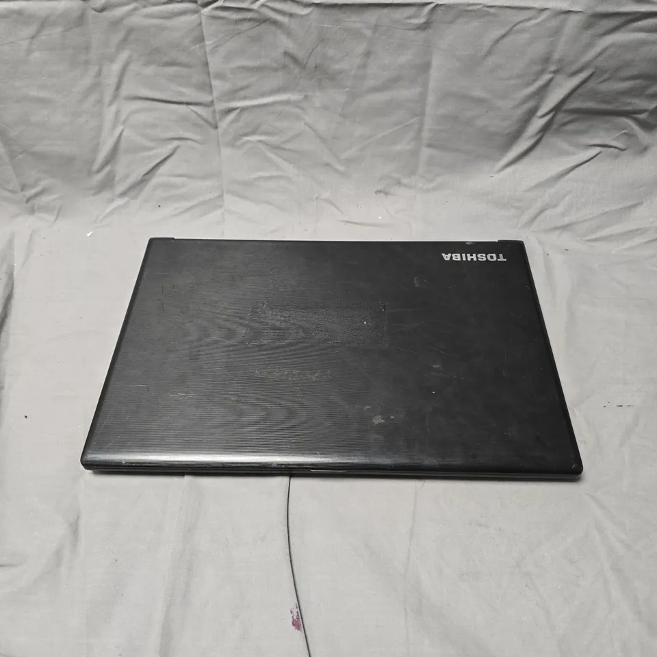 TOSHIBA SATELLITE PRO R50-B LAPTOP