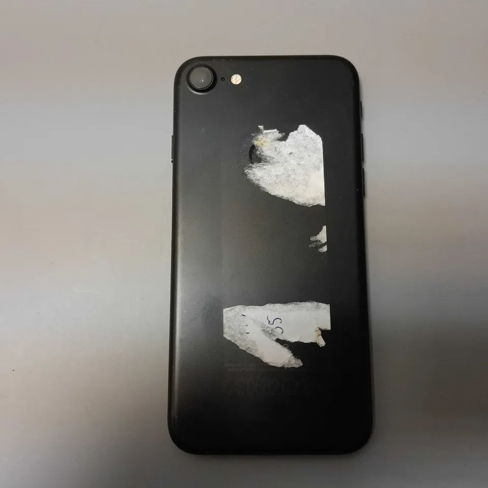 APPLE IPHONE 7 (A1778) SMARTPHONE