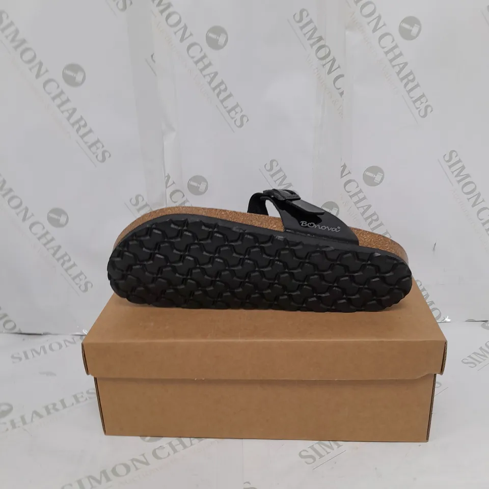 BONOVA BLACK SANDALS SIZE 7