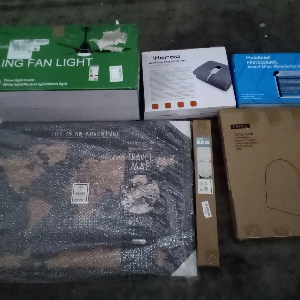 PALLET OF ASSORTED ITEMS INCLUDING CEILING FAN LIGHT, CORK TRAVEL MAP, TOILET SEAT, WINDOW BLINDS, INSECT KILLER, FLANNEL ELECTRIC BLANKET 