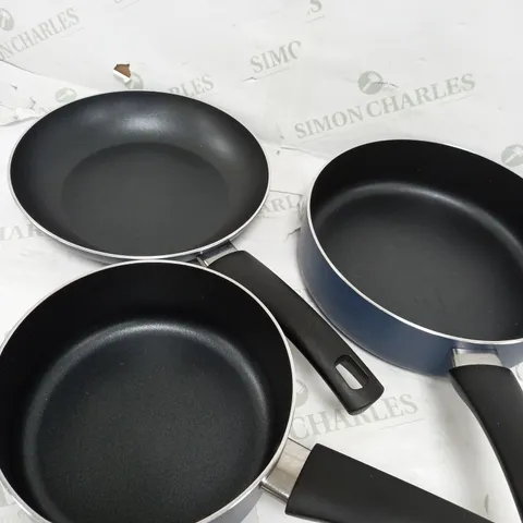COOK'S ESSENTIALS 4 PIECE NON STICK COOKWARE SET WITH BAKELITE HANDLES