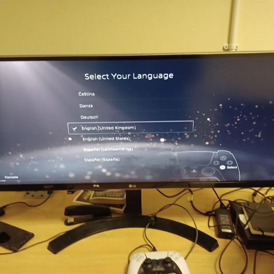 BOXED SONY PLAYSTATION 5 CONSOLE WITH DOWNLOADABLE EAFC 24 CODE - DISK VERSION	