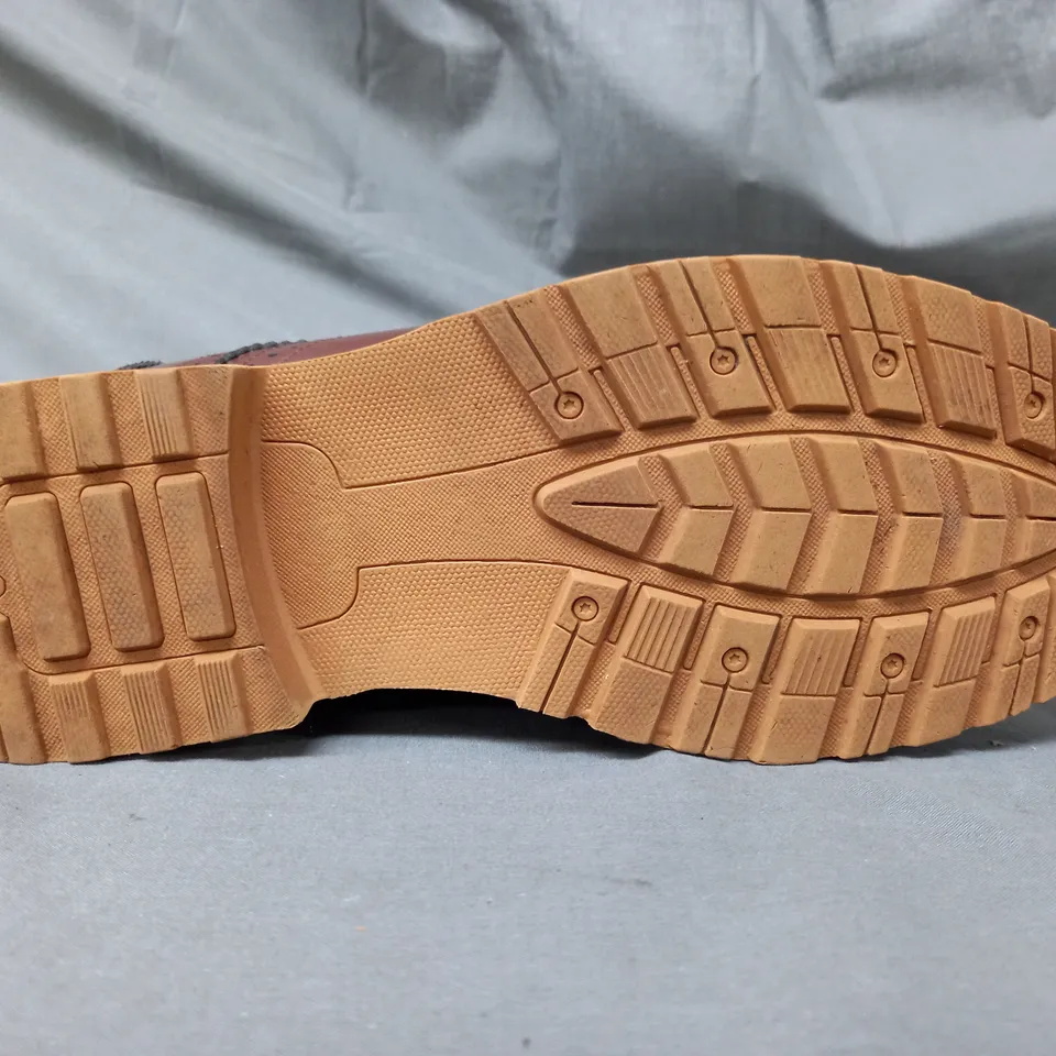 BOXED PAIR OF ATTIX SHOES IN BROWN SIZE UNSPECIFIED