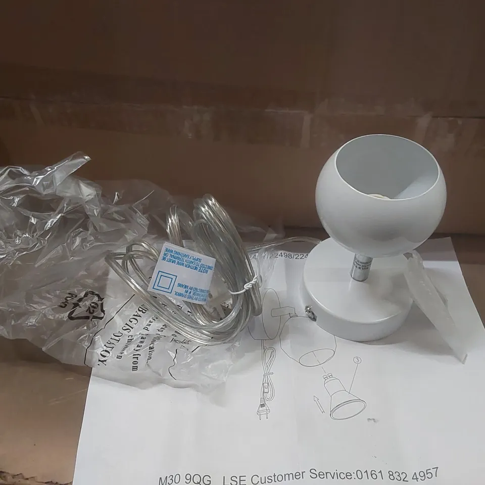 PALLET CONTAINING APPROXIMATELY 350x MINI RETRO EYEBALL WHITE SINGLE SPOTLIGHT PIN UP EURO PLUG, GU10