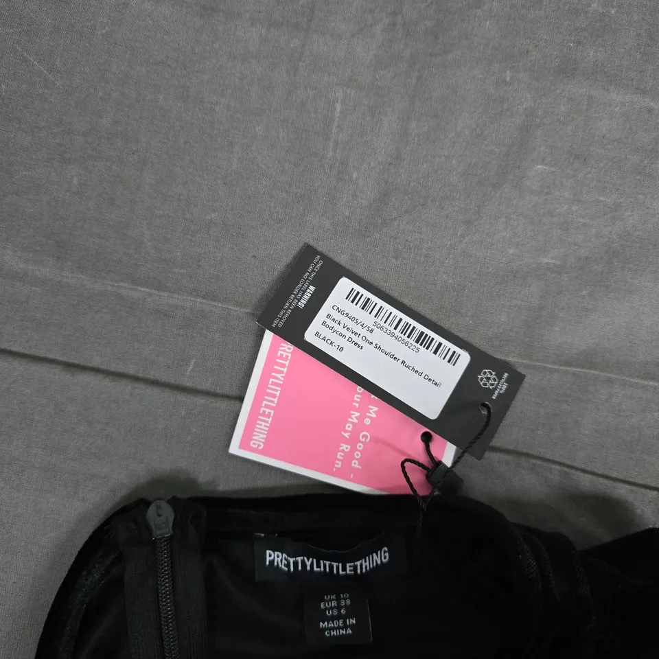 PRETTYLITTLETHING BLACK VELVET DRAPED ONE-SHOULDER DRESS – UK 10 (EU 38 / US 6)