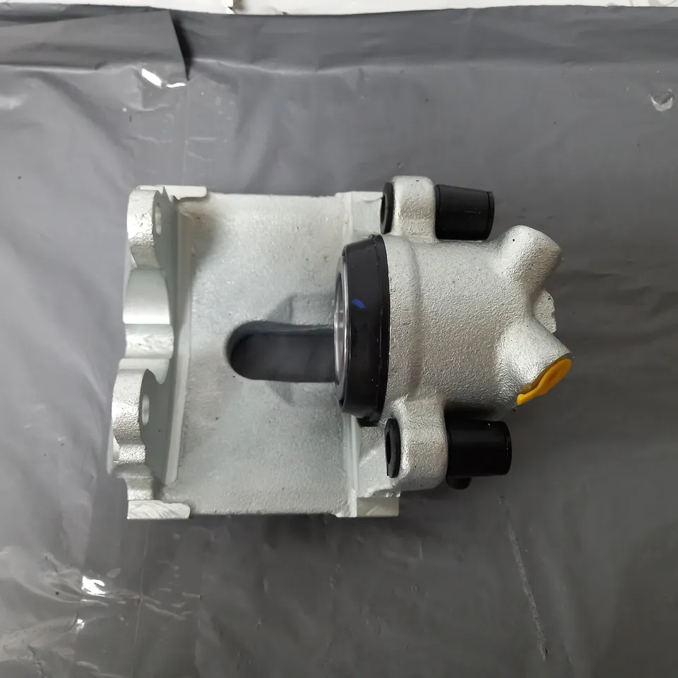 DISK BRAKE CALLIPER 