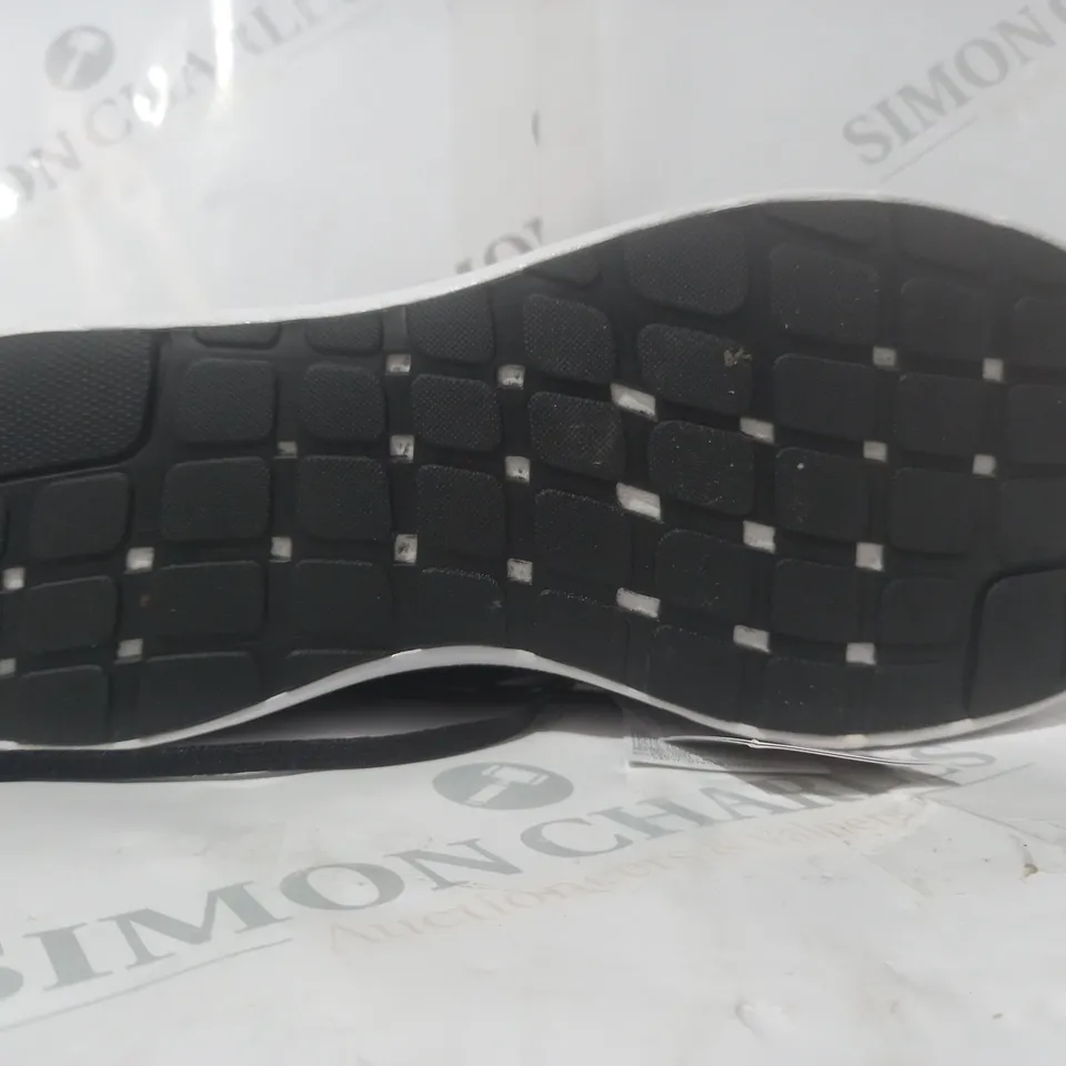 PAIR OF ADIDAS CORERACER SHOES IN BLACK/WHITE UK SIZE 10