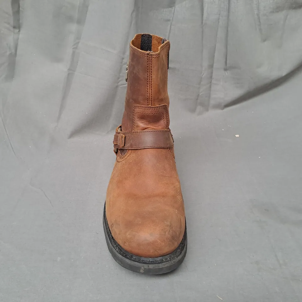 PAIR OF HARLEY DAVIDSON ANKLE BOOTS IN BROWN UK SIZE 11
