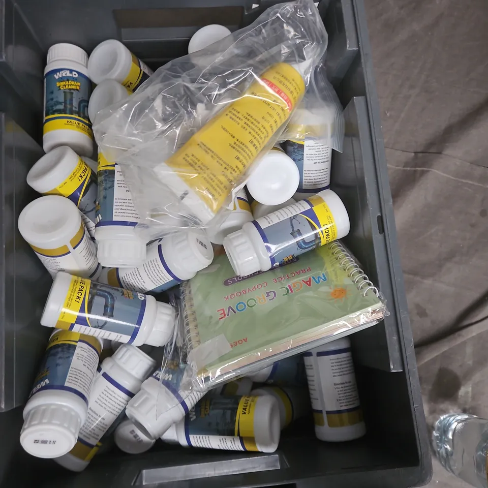 APPROXIMATELY 15 ASSORTED HOUSEHOLD ITEMS TO INCLUDE SINK AND DRAIN CLEANER , ETC 