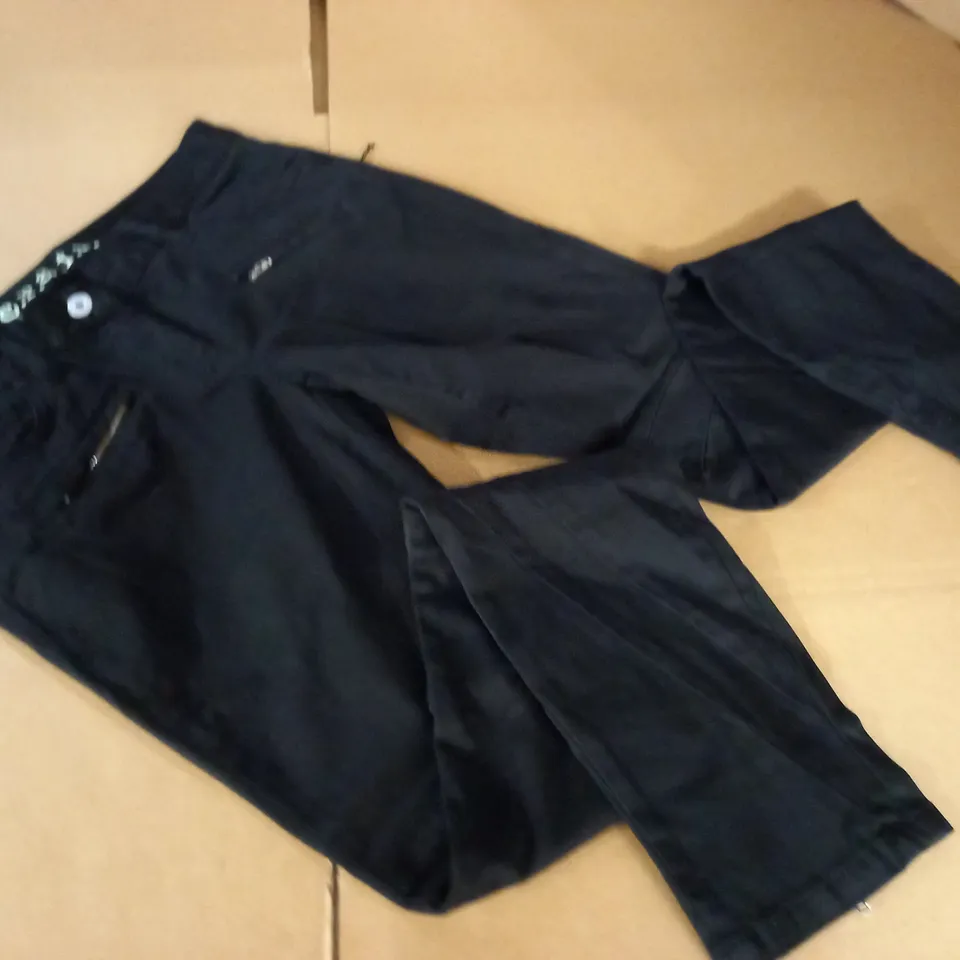 BRAND NEW CRAFT REVOLUTION BLACK JEANS - 29