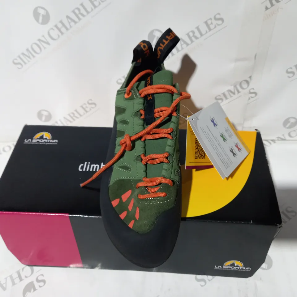 LA SPORTIVA TARANTULACE OLIVE/TIGER SIZE 7.5