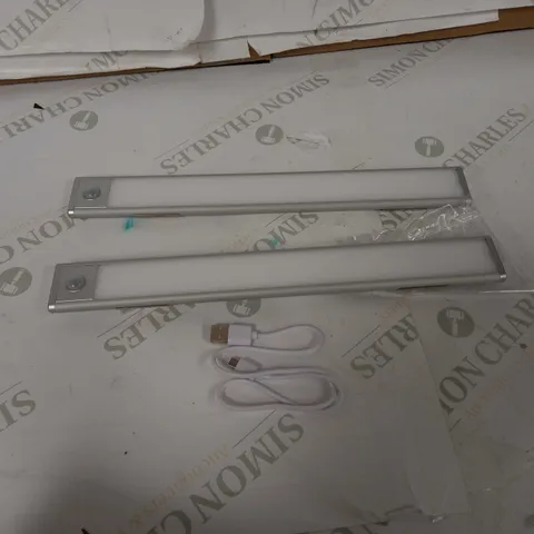 2 MAGNETIC LIGHT STRIPS