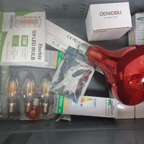 BOX OF APPROXIMATELY 15 ASSORTED LEDS AND LIGHT BULBS