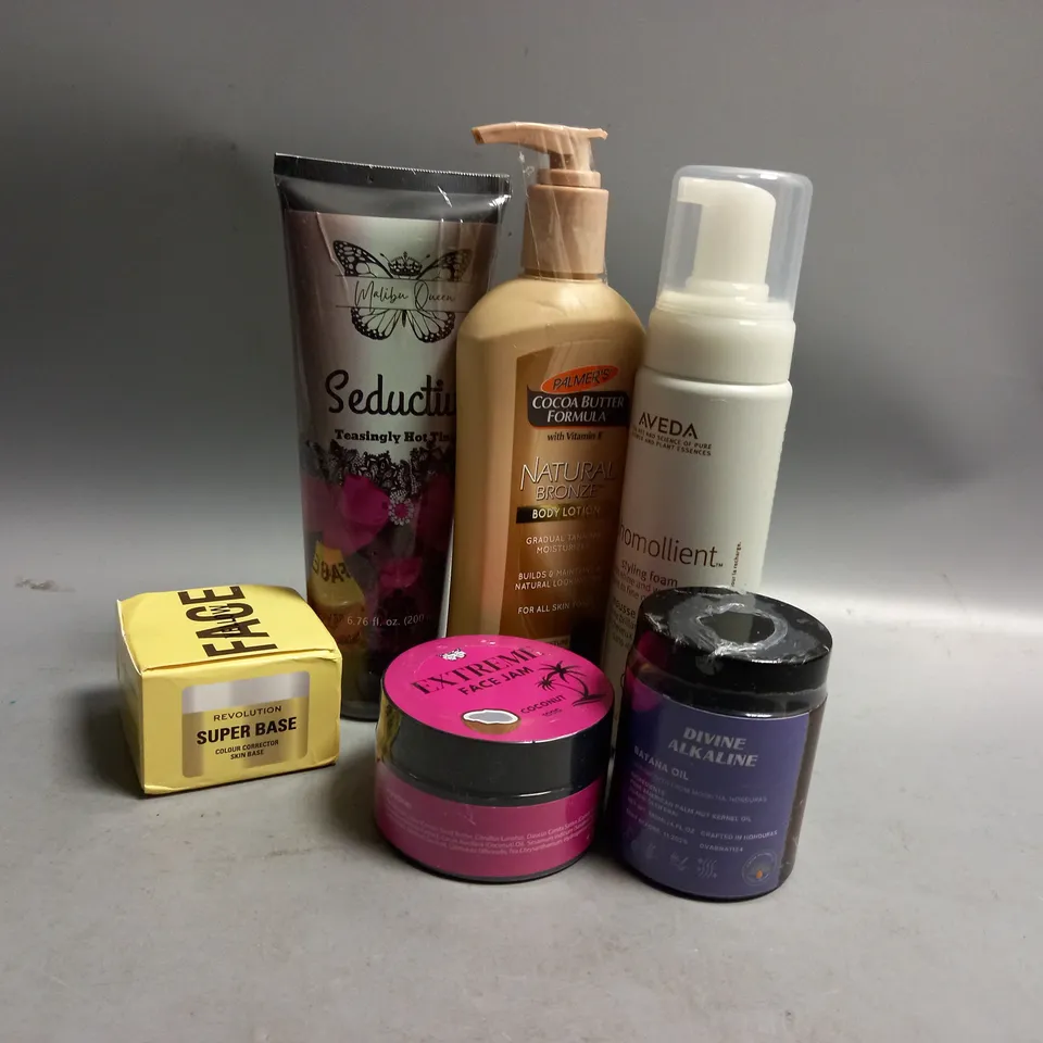 APPROXIMATELY 20 ASSORTED HEALTH AND BEAUTY PRODUCTS TO INCLUDE AVEDA PHOMOLLIENT STYLING FOAM, PALMER'S BODY LOTION, MALIBU QUEEN SEDUCTIVE TEASINGLY HOT TINGLE