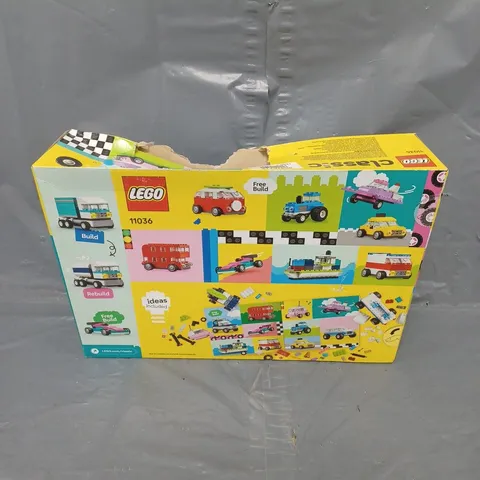 BOXED LEGO FREE BUILD SET - 11036