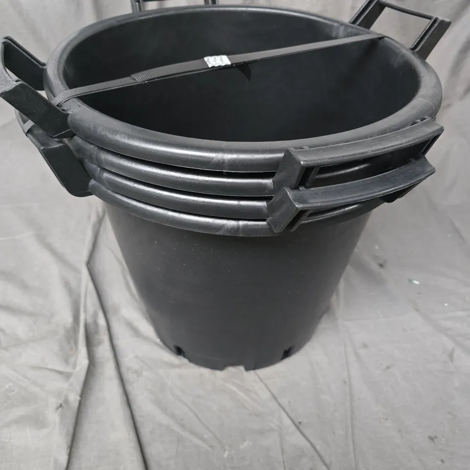 STACKABLE BLACK PLASTIC BUCKET SET (4 NESTED BUCKETS)