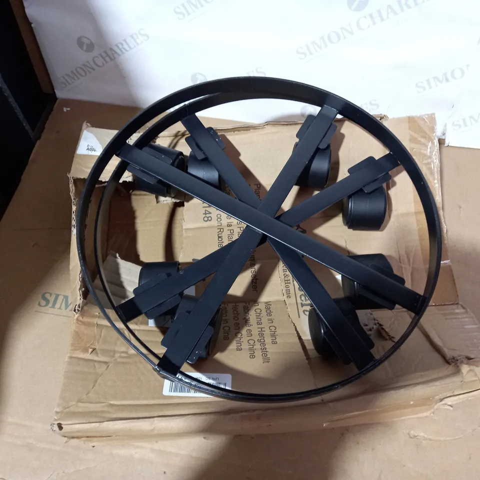 BOXED AMAGABELI BLACK FINISH PLANT CADDY SET