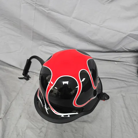 BLACK & RED GRAPHIC STRAP HELMET 