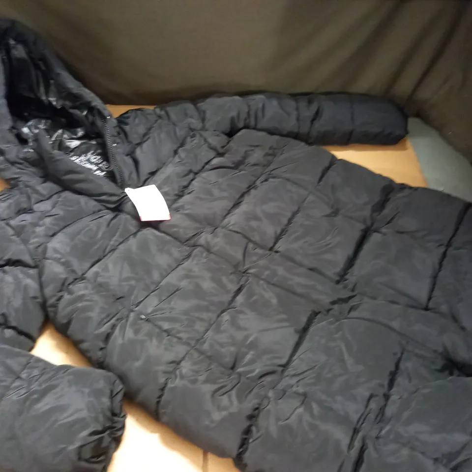 M&S MAXIMUM WARMTH BLACK PADDED COAT - 15/16 YEARS