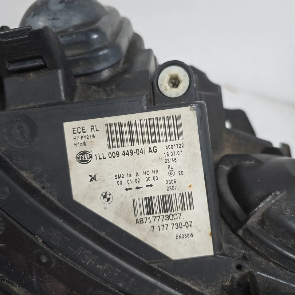 BMW HEADLIGHT ASSEMBLY – HELLA LABEL UNBOXED
