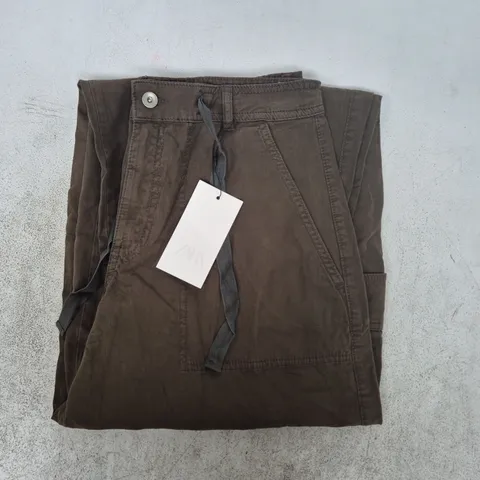 ZARA CARGO TROUSERS IN DARK KHAKI GREEN SIZE UK 10