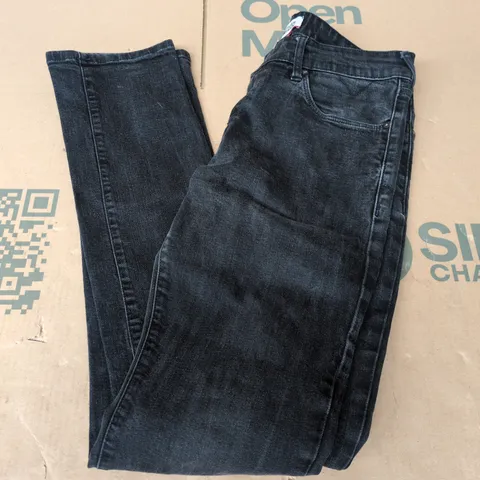 HILFIGER DENIM SLIM FIT JEAN IN BLACK - 32/36