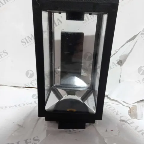 WALL MOUNTED LANTERN