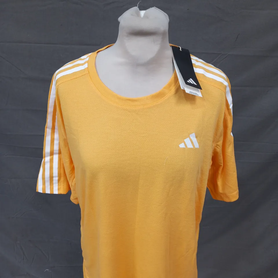 ADIDAS RUNNING T-SHIRT SIZE M
