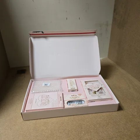 PLOUISE PAIGE'S PICKS GIFT SET β COSMETIC MAKEUP BOX