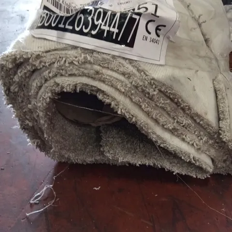 ROLL OF QUALITY ECLIPSE ALMOND LATTE CARPET // 5m X UNSPECIFIED