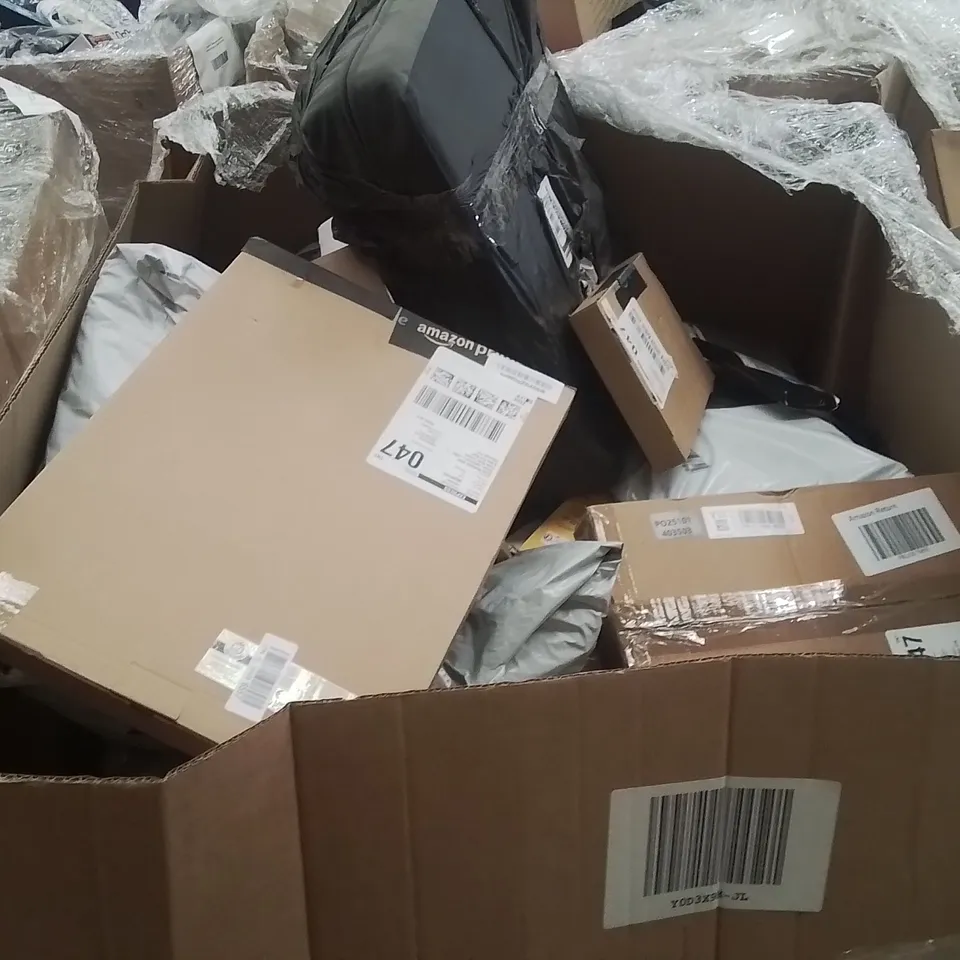 PALLET OF SWITCHES,MINERAL DROPS,PHONE CASES,HOME DECOR PRODUCTS AND ITEMS TO INCLUDE;SCALE,PHONE CASE,BLANKET