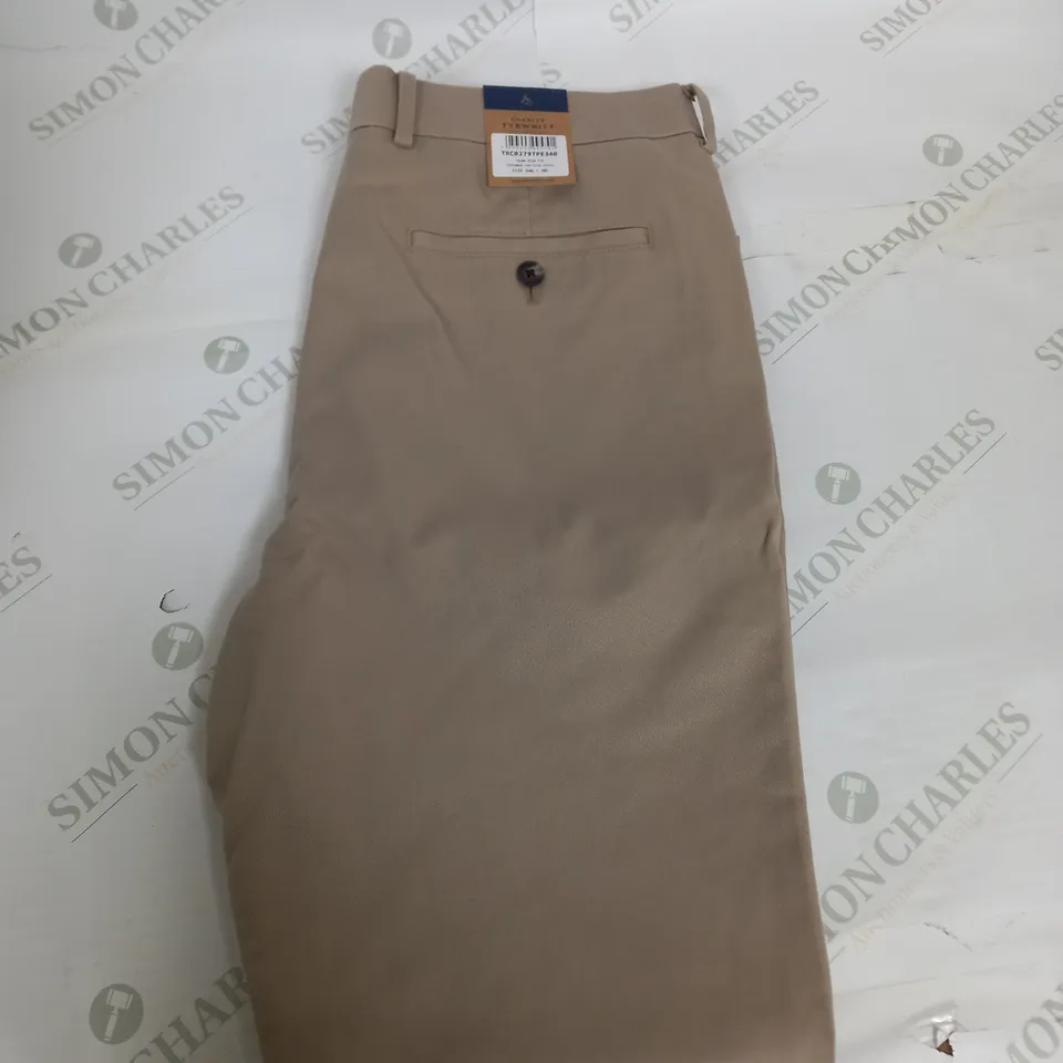 CHARLES TYRWHITT NON IRON CHINOS SIZE W34 L30