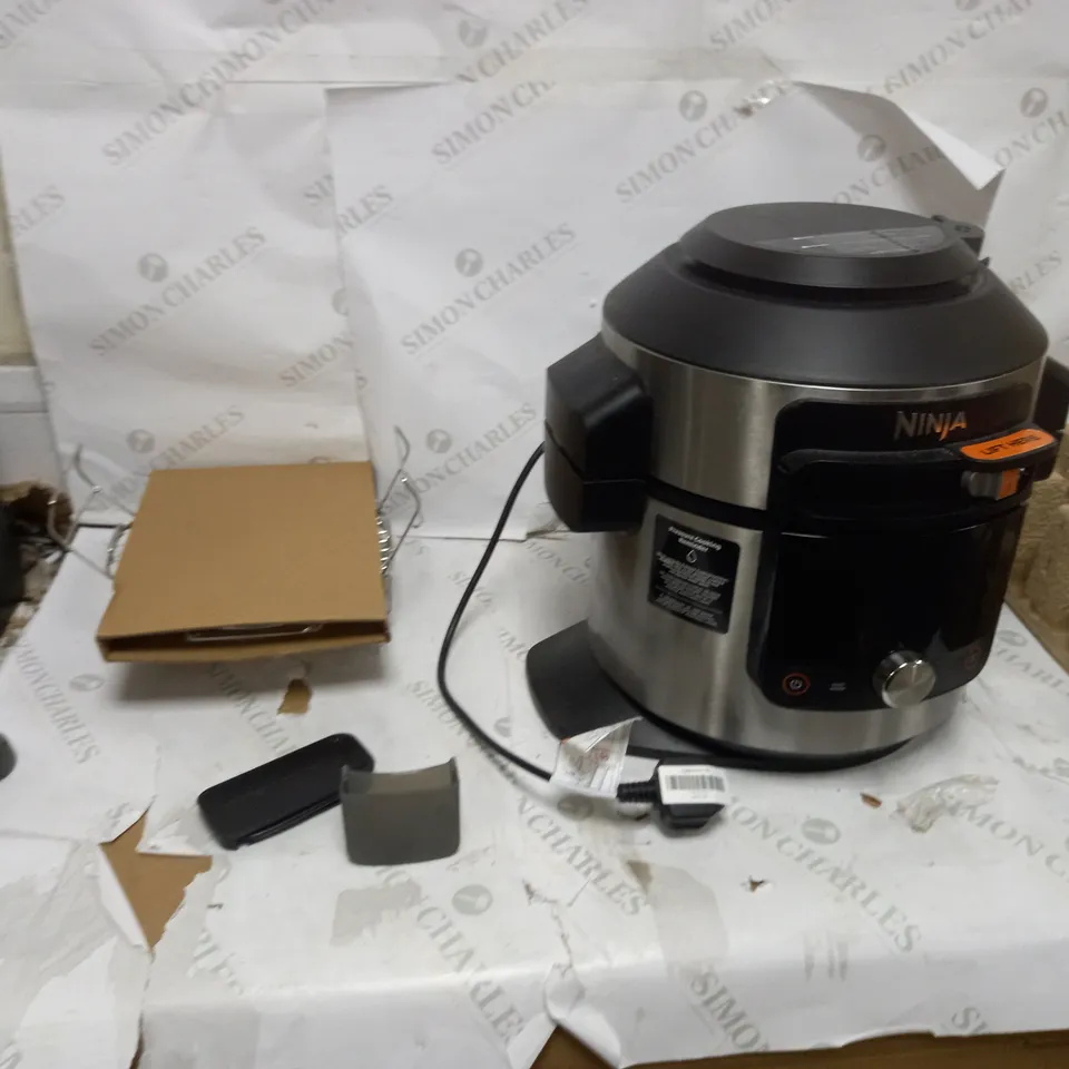 NINJA FOODI SMARTLID 7.5L MULTI COOKER & AIR FRYER