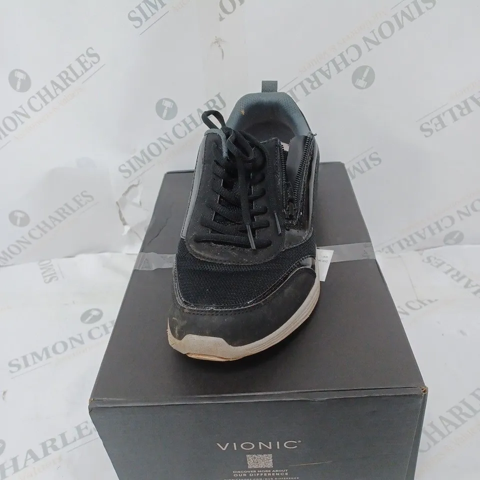 PAIR OF VIONIC AGILE TRAINERS BLACK SIZE 8