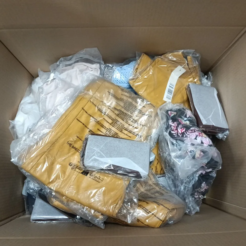BOX OF APPROXIMATELY 30 ASSORTED ITEMS TO INCLUDE TIME BERLIN WATCH, PURSE, CLOTHES ETC
