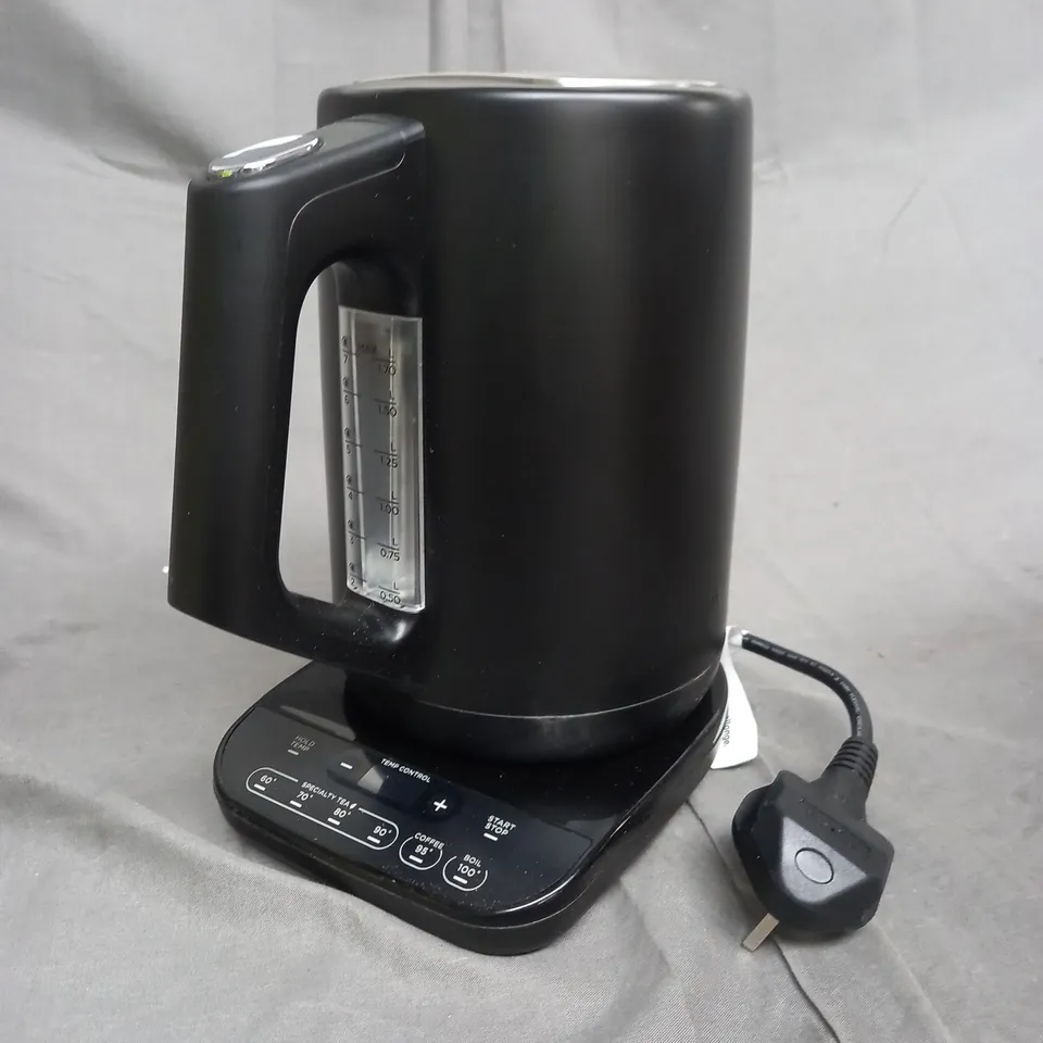 BOXED NINJA PERFECT TEMPERATURE KETTLE KT200UK