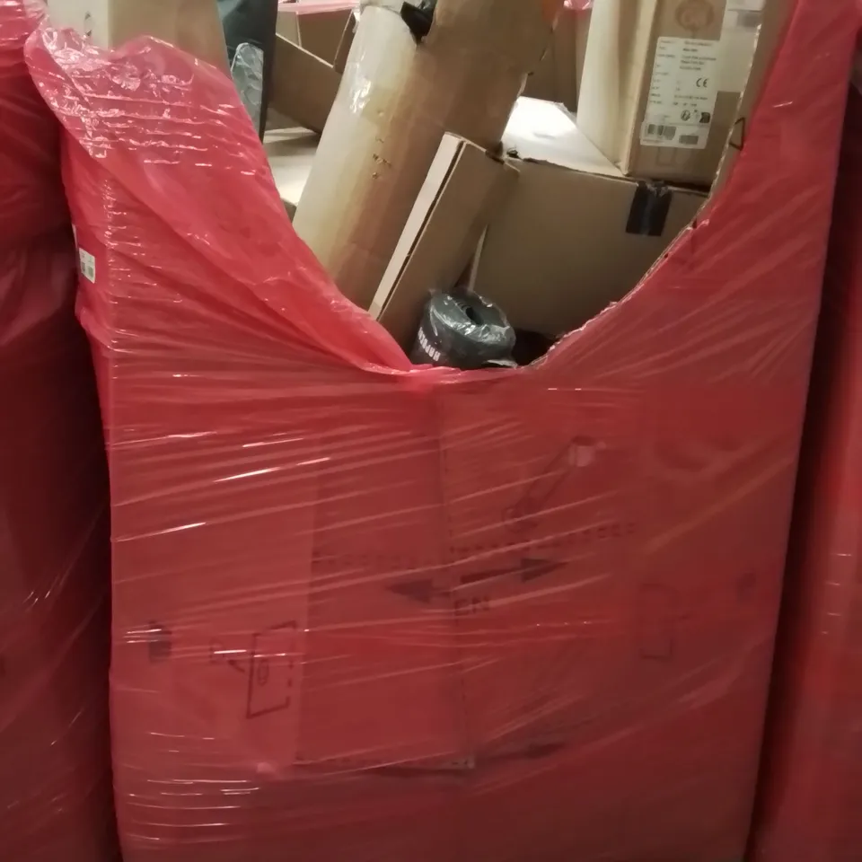 PALLET CONTAINING VARIOUS ASSORTED BOXED HOUSEHOLD ITEMS TO INCLUDE: KIDS TRUNKI, FOAM MATTRESS,  LAGE FOAM MAT AND LOTS MORE UNMARKED BOXED ITEMS 