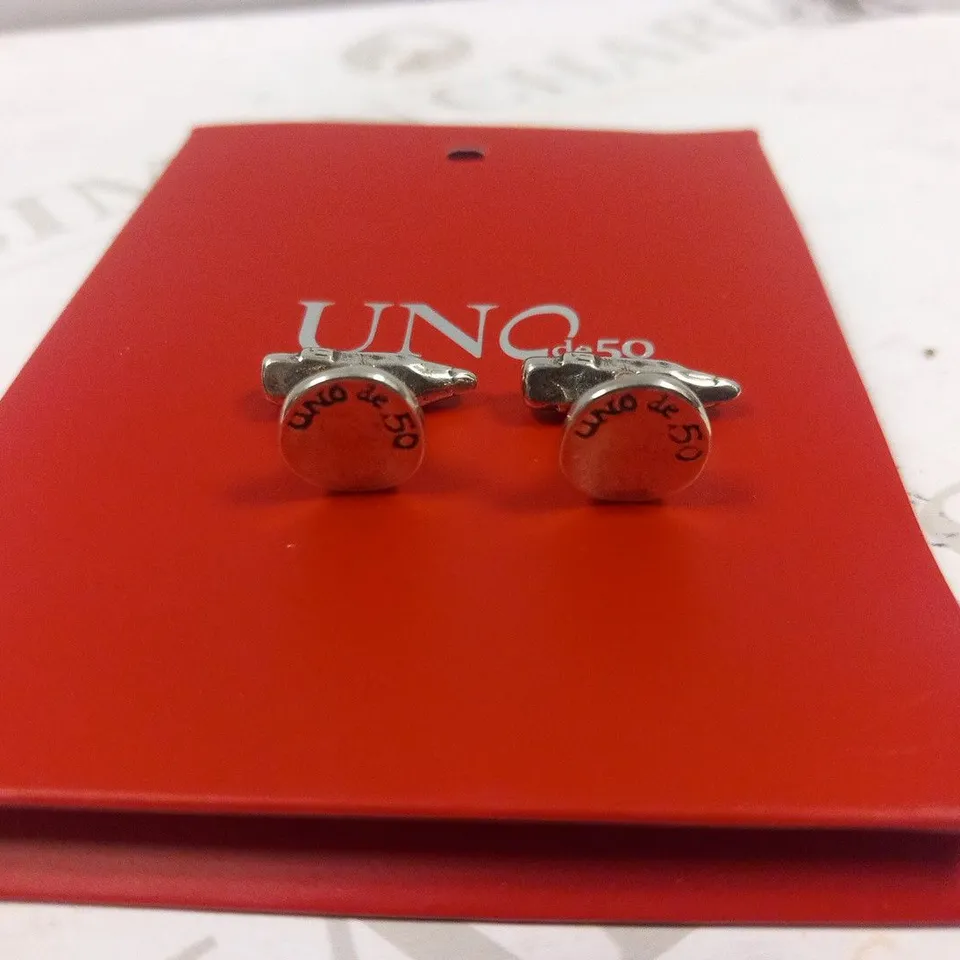 BAGGED UNO DE 50 HB CUFFLINKS RRP £39