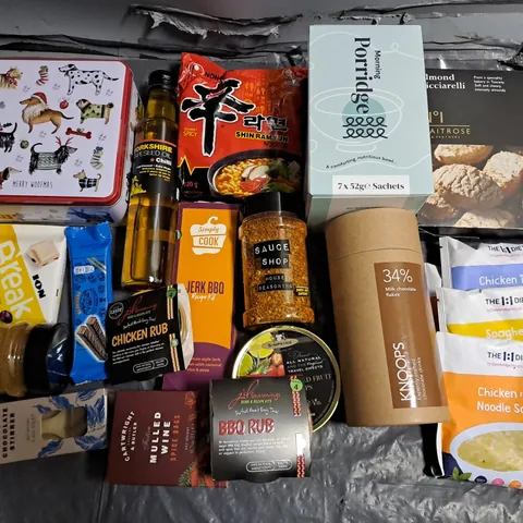 LOT OF APPROXIMATELY 20 ASSORTED FOOD ITEMS TO INCLUDE MORNING PORRIDGE, KNOOPS CHOCOLATE DRINK AND CHILLI RAPESEED OIL