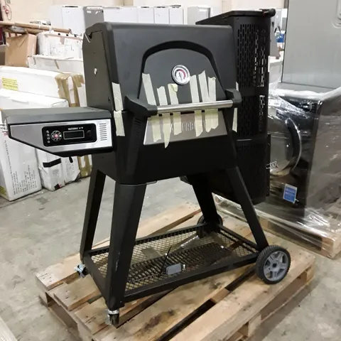 MASTERBUILT GRAVITY SERIES 560 CHARCOAL GRILL - UNPROCESSED RAW RETURN