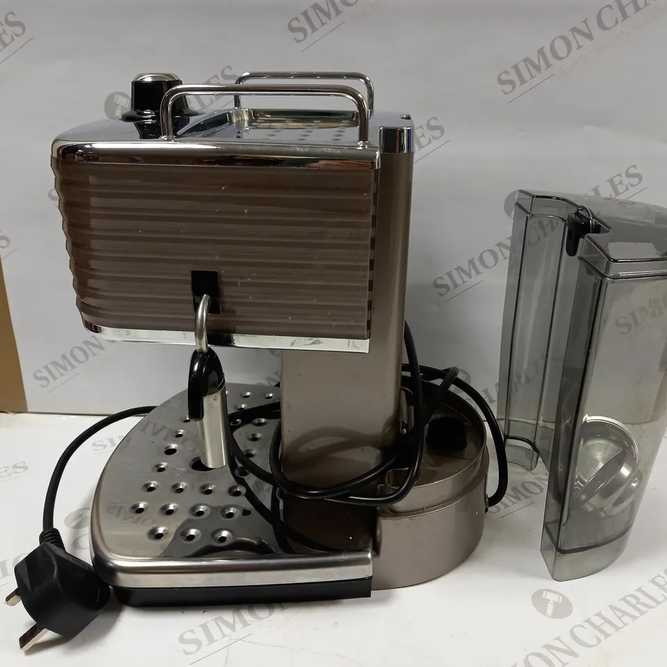 DELONGHI SCULTURA ESPRESSO AND CAPPUCCINO COFFEE MAKER