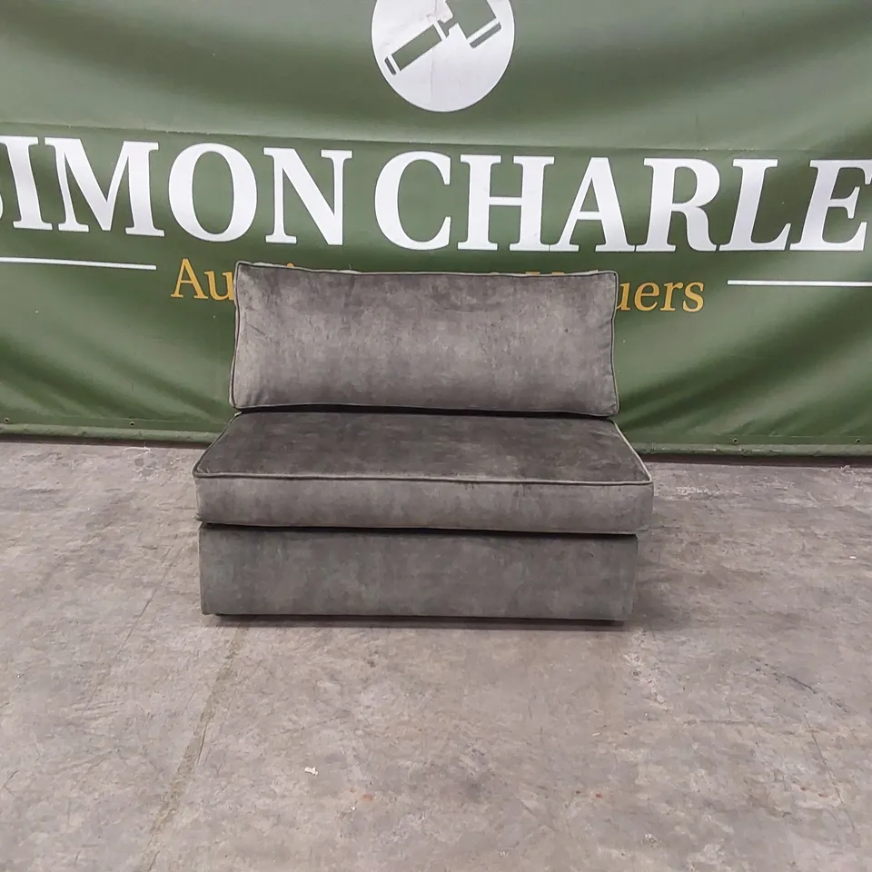 QUALITY DESIGNER GREEN VELVET 2 SEATER SOFA BED 