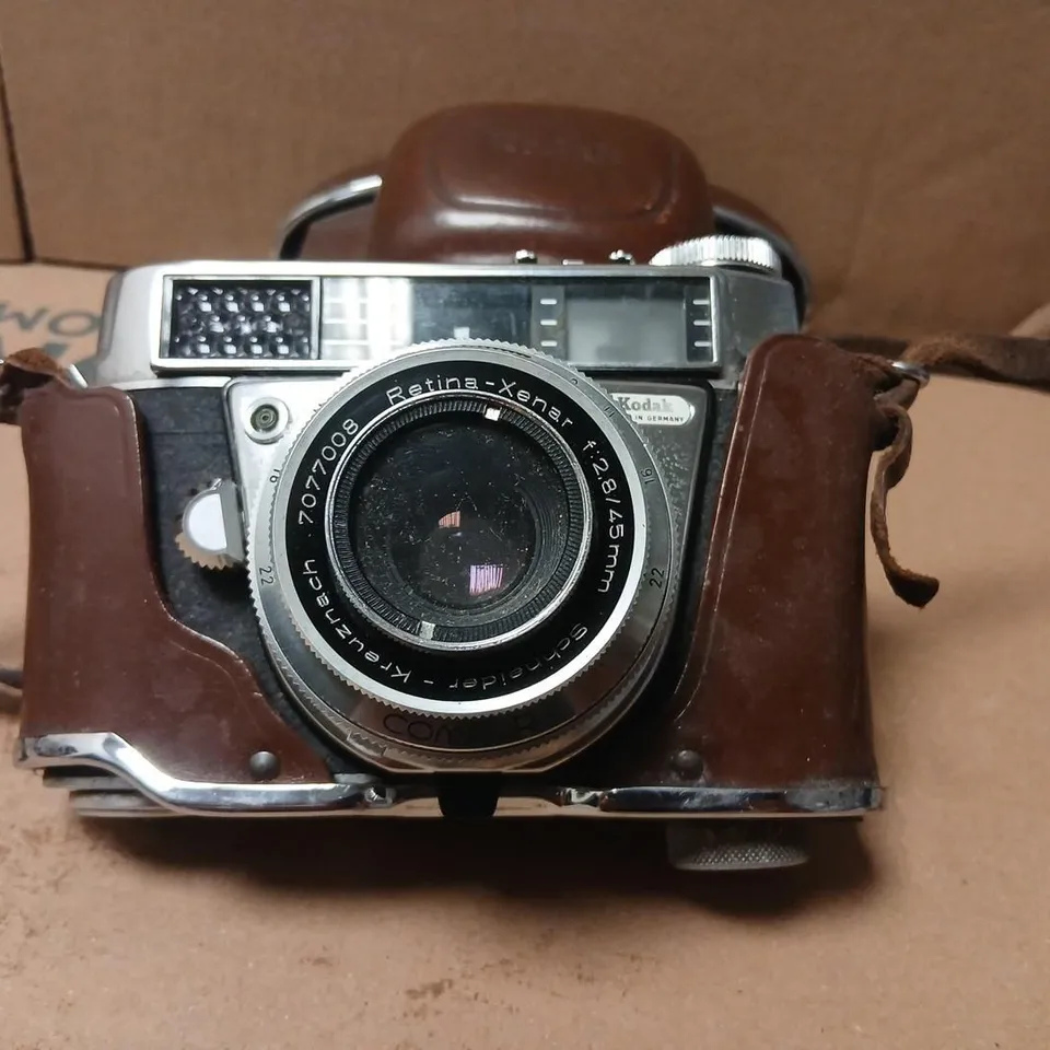 KODAK RETINA AUTOMATIC 35MM RANGEFINDER WITH RETINA-XENAR F/2.8 45MM LENS – LEATHER CASE