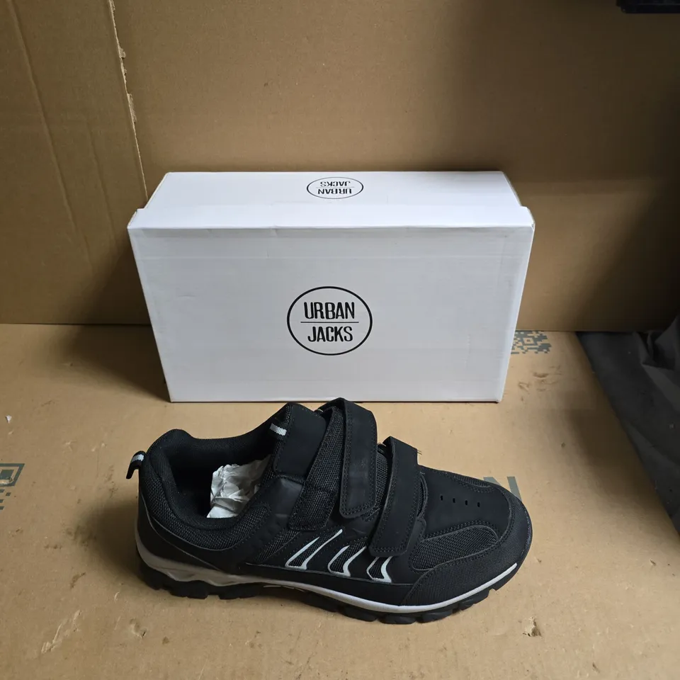 URBAN JACKS BLACK VELCRO TRAINERS - UK SIZE 10 