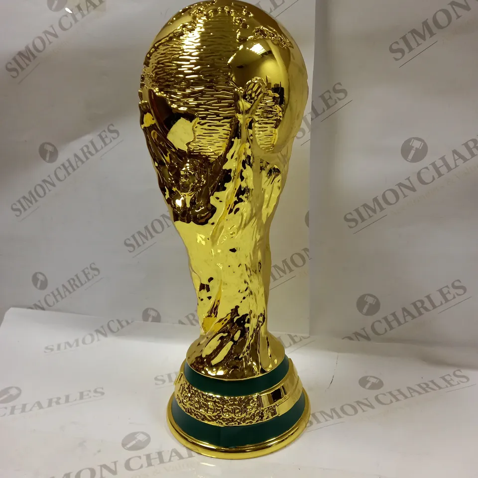 REPLICA WORLD CUP TROPHY